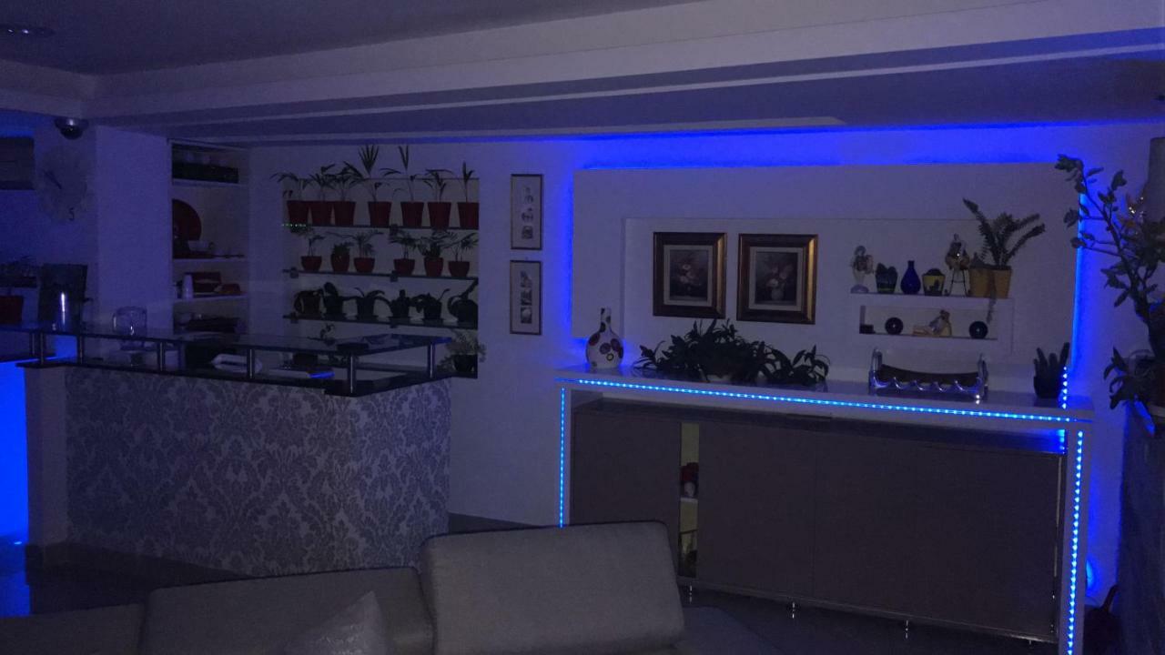 Ozana Apartament Apartment Constanta Exterior photo